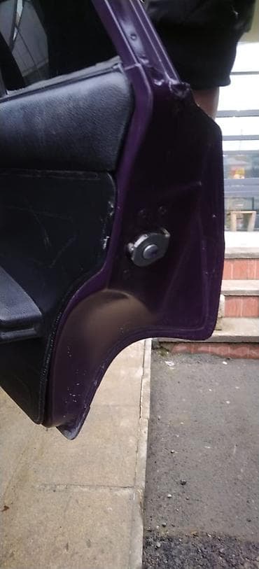 s150 satılır: VAZ 2107, tünd bənövşəyi rəngdə sedan. - Kuzov: klassik “yeddisi” — 9