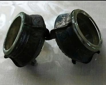 Çox qədimi gümüşü duzqablarıdır istəyən olsa cüt-cüt də sata bilərəm