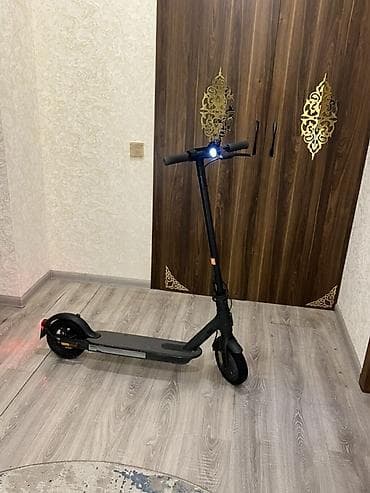 İşlənmiş Elektrik samokat 8", 501 - 750 Vt, 26 - 35 km/s, Ünvandan götürmə