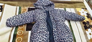 paltar uşaq: - Uşaq üçün qış paltosu: Kapüşonlu, qalın və yüngül şişmə model. Üst — 1