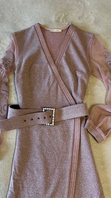 платья на прокат в баку: Təsvir: - Model: “wrap” effektli, V-yaxa, beldən oturan, ön hissəsi — 6