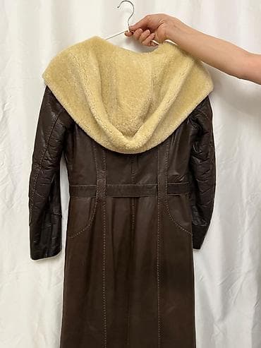 Gözəllik və sağlamlıq: Salam. Təmiz keçi dərisidir. Heç bir zədəsidə yoxdur. Özümüz 1000 — 3