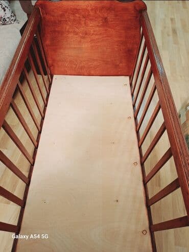 Oğlan və qız üçün, İşlənmiş, Dördbucaq, Beşik, Dəstsiz, Matrassız, Yellənmə mexanizmsiz lalafo.az -da Oğlan və qız üçün, İşlənmiş, Dördbucaq, Beşik, Dəstsiz, Matrassız, Yellənmə mexanizmsiz