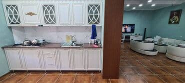 yevlax ev elanlari: 150 kv. m, 4 otaqlı — 20