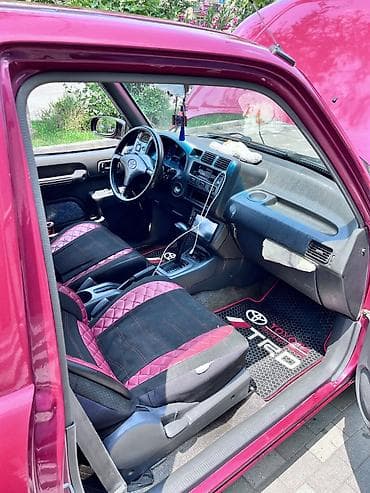 avto maşınlar: Toyota RAV4: 2 l | 1994 il Krossover — 8