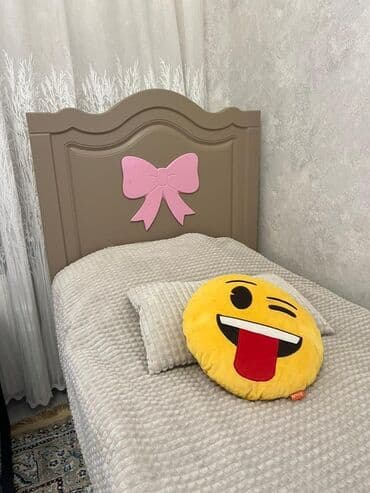 oğlan şəkilləri: Oğlan və qız üçün, Çarpayı — 1