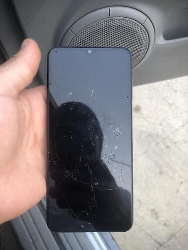 13 mini iphone: Samsung 64 GB, rəng - Qara, Qırıq — 3