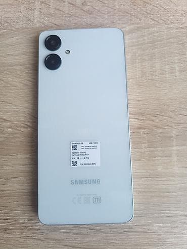 Samsung Galaxy A06, 128 GB, rəng - Ağ, İki sim kartlı lalafo.az -da Samsung Galaxy A06, 128 GB, rəng - Ağ, İki sim kartlı