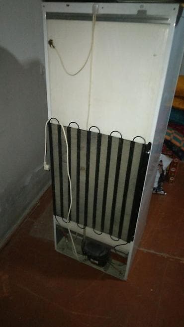 2 qapılı Indesit Soyuducu Satılır, rəng - Ağ