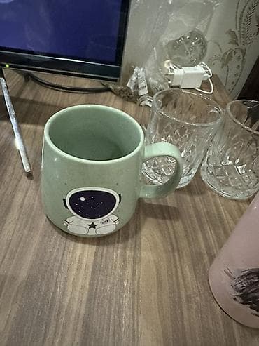 cay samavari: Şüşə və keramika fincan/bokal dəsti - 2 ədəd qalın divarlı, kəsim — 2