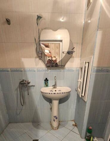 1 otaqli kiraye evler 20 yanvarda: Xalqlar metrosuna yaxın,10 mərtəbənin,8-ci mərtəbəsində,1 — 5