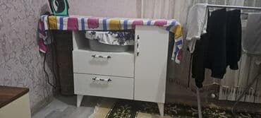 Комплекты диванов и кресел: Ağ rəngli mebel dəsti - TV stendi: İki tərəfdə qapalı bölmə, ortada — 1