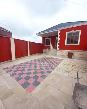 binəqədi qəsəbəsində satılan həyət evləri: Binəqədi qəs. 3 otaqlı, 90 kv. m — 2