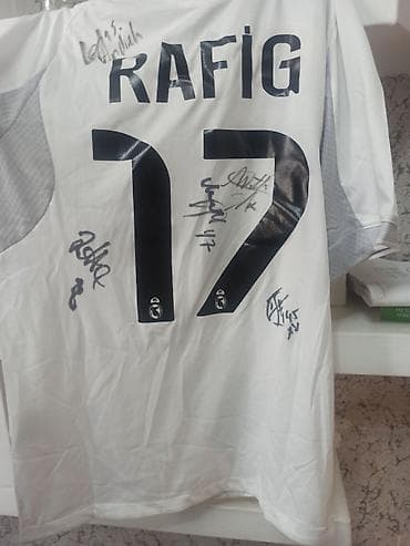 beşiktaş forma satışı: Imzali forma mateus silva leandro andrade aboubakar emin mahmudov — 1