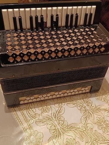 antik samovar aliram: Akustik Akkordeon, İşlənmiş, Ünvandan götürmə — 1