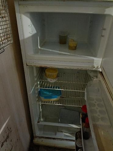 şopart sep: İşlənmiş 2 qapılı Indesit Soyuducu Satılır, rəng - Ağ, Dispenserli — 3