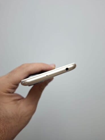 telfon zengleri: Redmi 6A, 16 GB, rəng - Qızılı, Sensor — 5