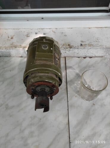 Sovet istehsalı 220/380 v mühərrik işlək vəziyyətdə. 3-ədəd var