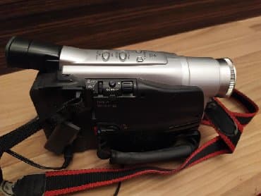 canon 1300d qiymeti: Videokamera satılır JVC firması.İshtek vəziyətdədi.Cemi 100azn — 3