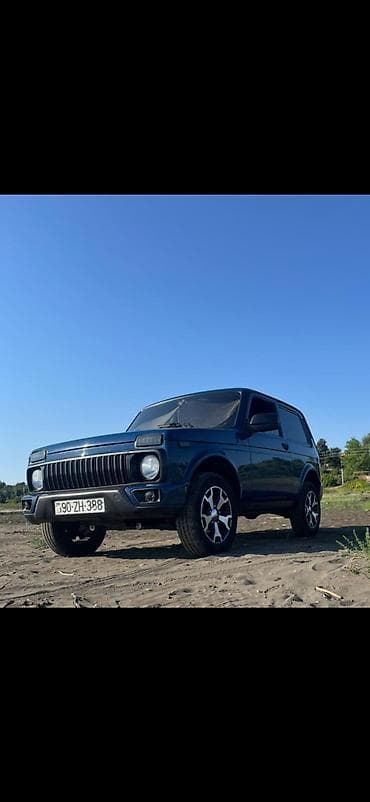 modelka niva: VAZ (LADA) 4x4 Niva: 0.7 l | 2013 il 15682 km Ofrouder/SUV — 8