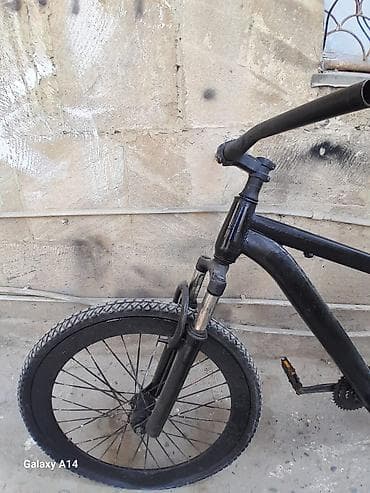 Şəhər tipli velosiped – qara rəng - Bərkidilmiş alüminium/metal