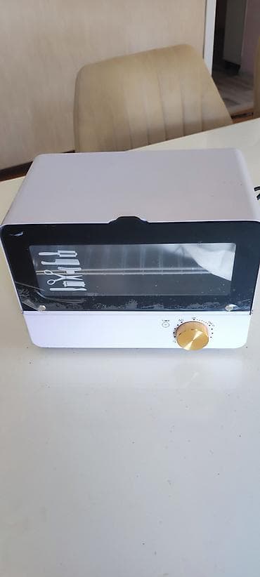 UV sterilizator şkaf – manikür, bərbər və kosmetologiya alətləri üçün