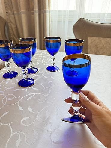 Qədəhlər, rəng - Göy, Çexiya — 1