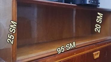 Полочные витрины: Taxta vitrin/qutu – şüşə önlü Eyni ölçüdə 3 ədəddir,şüşəlidir - — 2