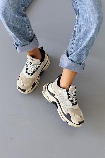 Balenciaga, Ölçü: 37, rəng - Bej, Yeni