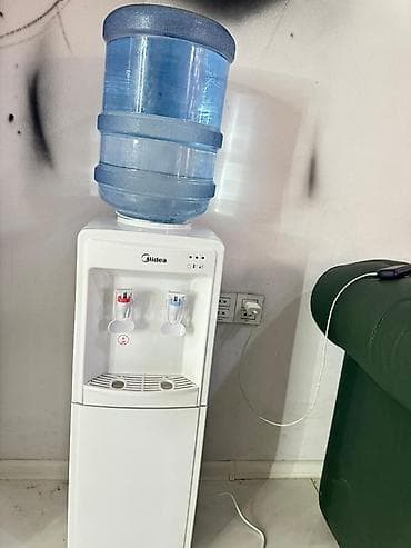 Midea su dispenseri - Döşəməüstü model, üst hissədə böyük su — 1