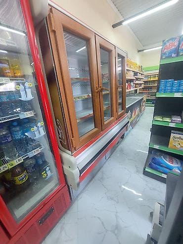 Mağaza üçün şüşəli vitrin soyuducu - 3 qapılı, şəffaf şüşə vitrin –