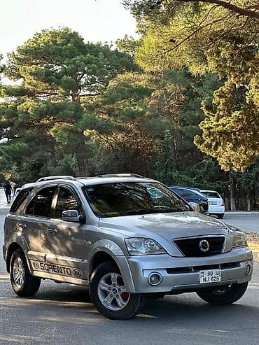 Продажа авто: Kia Sorento SUV - Krossover/SUV kuzov, gümüşü rəng - 4 qapı, dam — 1