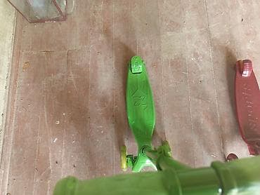 Uşaq geyimi və ayaqqabıları: Salam əziz müştərilər 2 ədəd samokat 1 ədədi 20 AZN yeni kimidir — 2