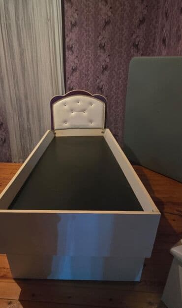 Digər uşaq mebeli: Oğlan və qız üçün, İşlənmiş, Təknəfərlik çarpayı, 2 tumba — 4