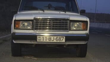 радиатор охлаждения опель вектра б: VAZ 2107, ağ rəng, sedan gövdə. Texniki xüsusiyyətlər: - Arxa — 1