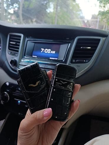 Vertu Constellation, 2 GB, rəng - Qara, Düyməli
