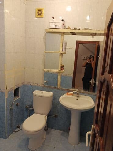 ağstafa ipoteka evler: Bakı, 2-ci mikrorayon, 2 otaqlı, Köhnə tikili, m. Memar Əcəmi, 43 kv. m — 6