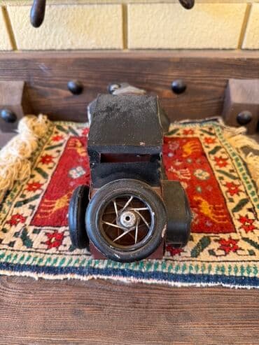 1 43 modelka: Retro üslubda metal oyuncaq avtomobil maketi -Almaniyadan getirilib - — 2