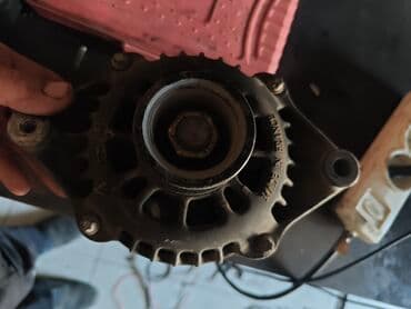 Trubalar, patruboklar: Avtomobil generatoru (alternator) - 12V avtomobil alternator yaxşi — 2