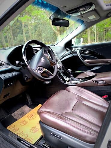 təkər type 0: Hyundai Azera-2012-ci il . Baki servisden alinib 2013 il. 2.4 benzin — 8