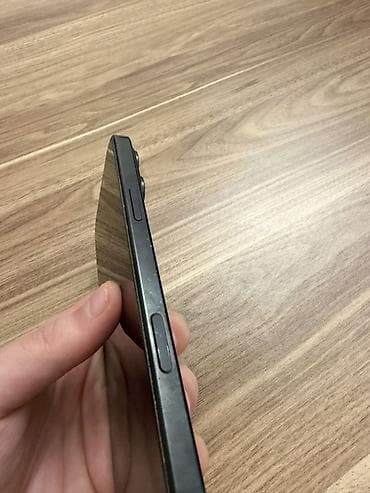 iphon 14 pro: IPhone 16 Pro Max, 512 GB, Qara, Barmaq izi, Face ID — 3