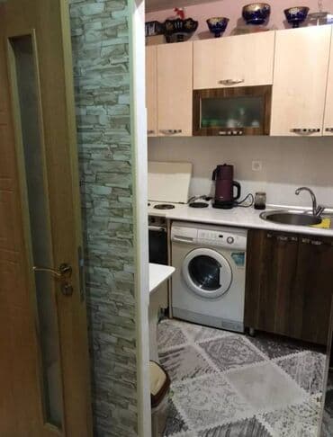 ecemide kiraye evler ucuz: Nəsimi rayonu Memar Əcəmi metrosunun yaxınlığında, 5 mertebeli binanın — 8