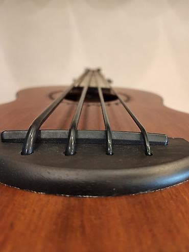 gitara simləri: Ukulele mahalo mb1tbr simlərin sayı: 4 simlər:black aquila ukulele — 2