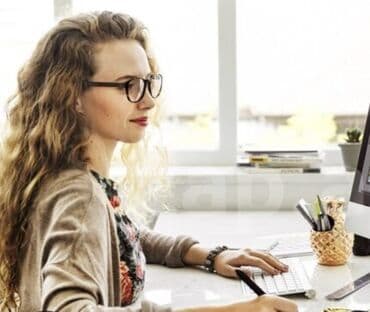 iş elanı bakı: Qrafik dizayner, 18 il, 1-2 illik təcrübə, 1/1 — 3