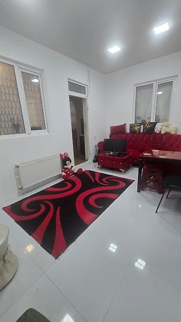 neftcilerde satilan evler: Bakı, 4 otaqlı, Köhnə tikili, m. Nəriman Nərimanov, 90 kv. m — 2