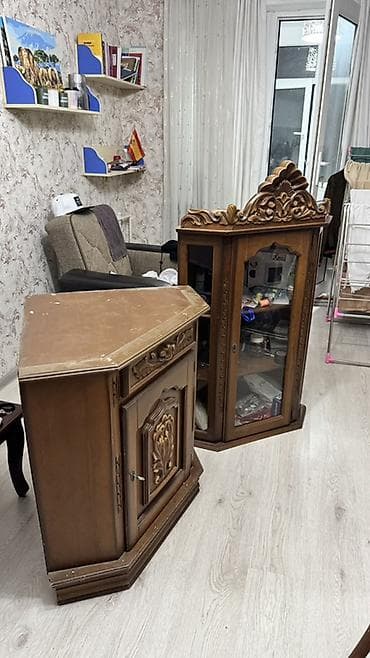 bufet: Künc vitrin–bufet dəsti Fistiq agacinnandur. Cox keyfiyyetlidir. Ust — 3