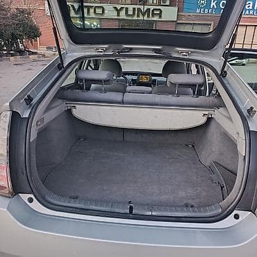 ucuz afdamabil: Toyota Prius (2-ci nəsil) hibrid hetçbek – gümüşü rəng. Xüsusiyyətlər — 7