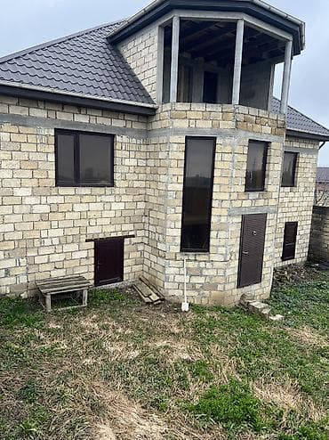 quba şəhəri: 4 otaqlı, 240 kv. m, Təmirsiz — 10