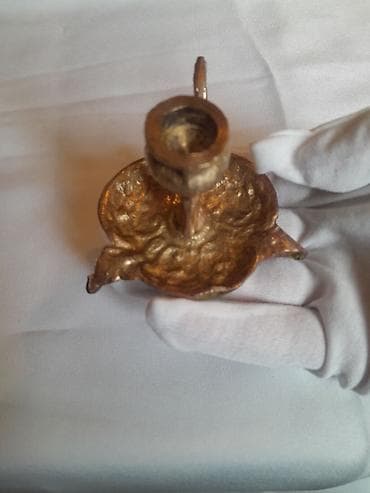 ayaq üstü saat: Bürünc şamdan – tutacaqlı, portativ model - Material: tam bürünc — 5