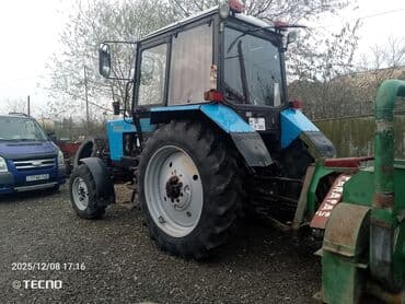 dört teker motor: Belarus 821 traktor - Model: Belarus 821 (МТЗ-82.1) - Rəng: mavi/qara — 4